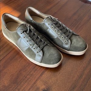 Vionic Men’s Jerome Suede Shoes